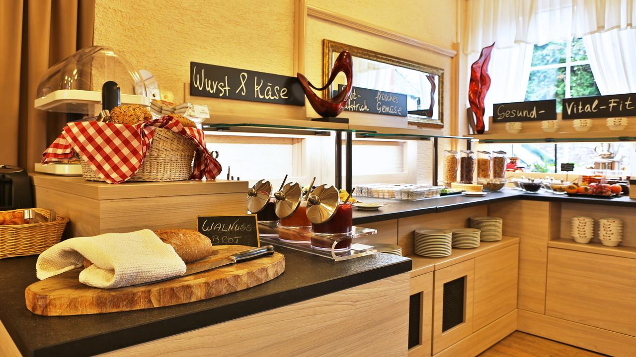 Hotel Restaurant Ruppert Walluf Bagian luar foto