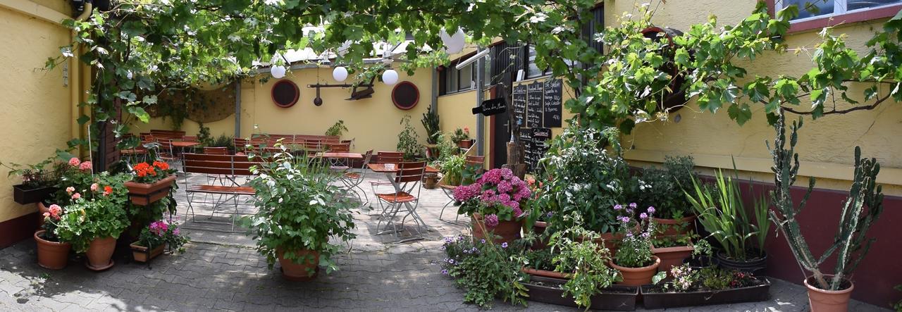 Hotel Restaurant Ruppert Walluf Bagian luar foto